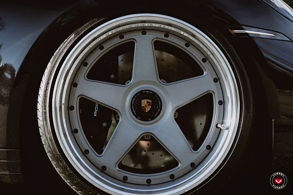Фото дисков Vossen GEN-01 (3-Piece) Сатиновый тонированный лак на Porsche 911 VIII