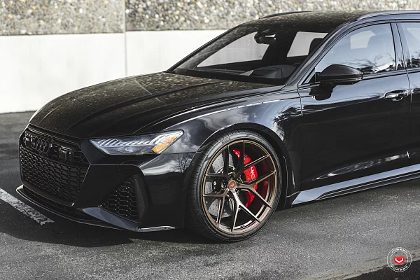 Фото дисков Vossen S21-01 Глянцевая бронза на Audi A/RS 6 (C8)