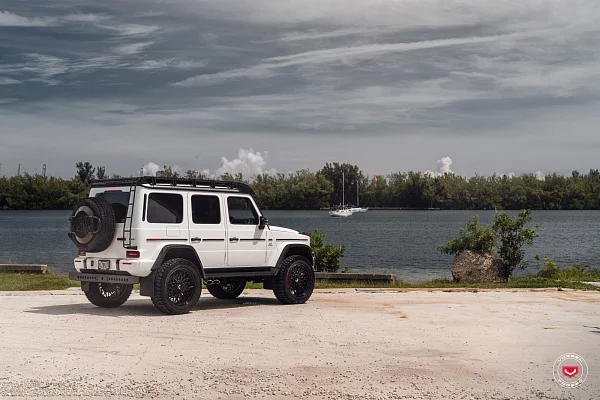 Фото дисков Vossen GNX-02 Черный глянец на Mercedes-Benz G-Class III