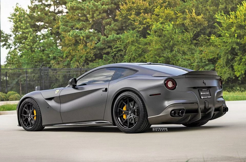 Strasse Wheels SM5R Deep Concave FS / Ferrari F12