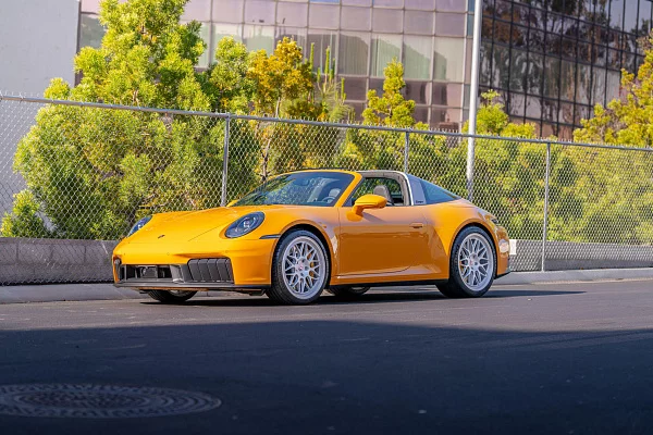 Фото дисков HRE 300 GTS Сатиновый лак на Porsche 911 VIII