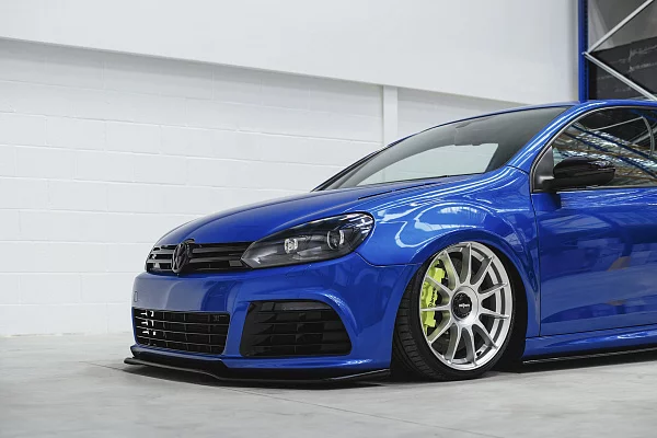 Фото дисков Rotiform DTM Серебро на Volkswagen Golf VII