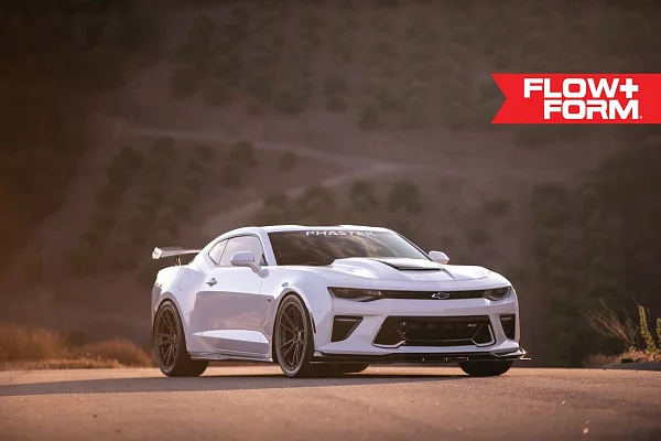 Фото дисков HRE FF04 Сатиновый графит на Chevrolet Camaro VI