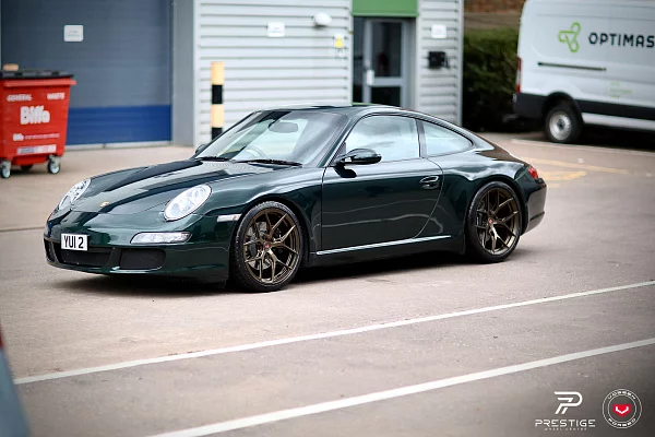 Фото дисков Vossen S21-01 Сатиновая бронза на Porsche 911 VI