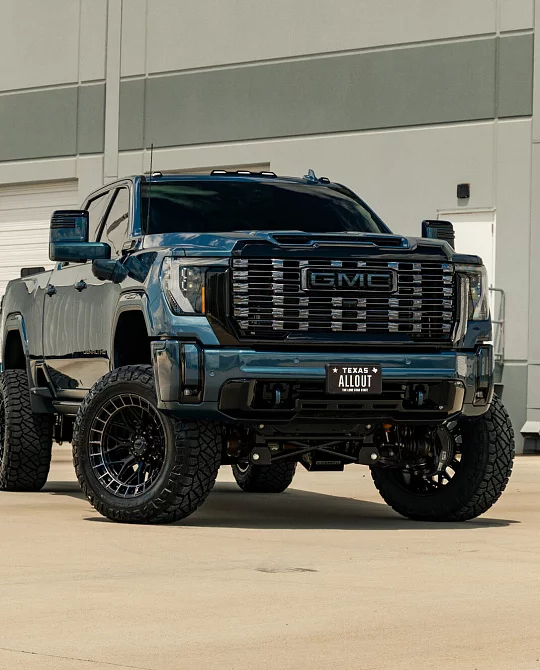 Фото дисков HFX-1 (8-Lug) Черный глянец на GMC Sierra IV