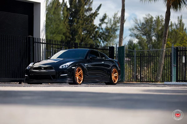 Фото дисков Vossen CG-202 Глянцевая медь на Nissan GT-R