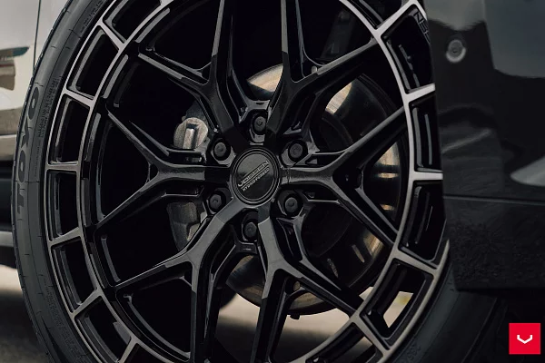 Фото дисков Vossen HFX-1 (6-Lug) Черный глянец на Cadillac Escalade V
