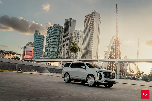 Фото дисков Vossen HF-9 Глянцевый лак на Cadillac Escalade V