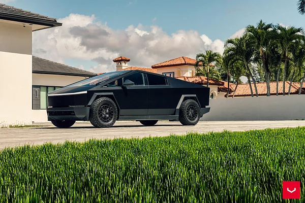 Фото дисков Vossen HFX-1 (6-Lug) Черный глянец на Tesla Cybertruck