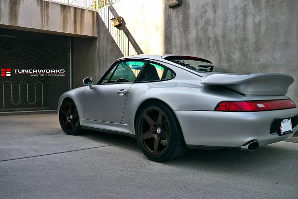 Фото дисков HRE 305M Сатиновая бронза на Porsche 911 IV
