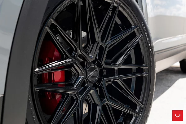 Фото дисков Vossen HF-7 Черный глянец на Volkswagen Atlas