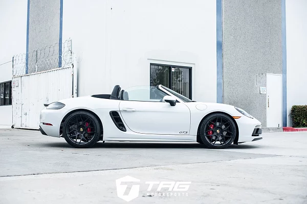 Фото дисков HRE FF01 Черный сатин на Porsche Boxster III