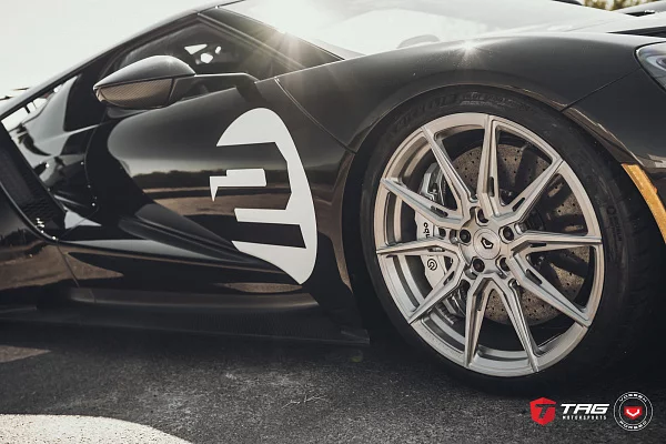 Фото дисков Vossen EVO-2R Глянцевый тонированный лак на Ford GT II