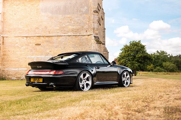 Фото дисков HRE 522M Серебро на Porsche 911 IV