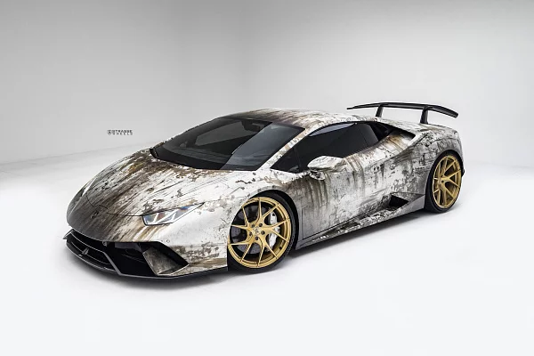 Фото дисков Strasse Wheels SM5RT Deep Concave Monoblock Сатиновое золото на Lamborghini Huracan