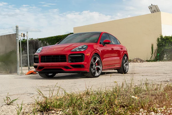 Фото дисков HRE 522M Глянцевый тонированный лак на Porsche Cayenne III