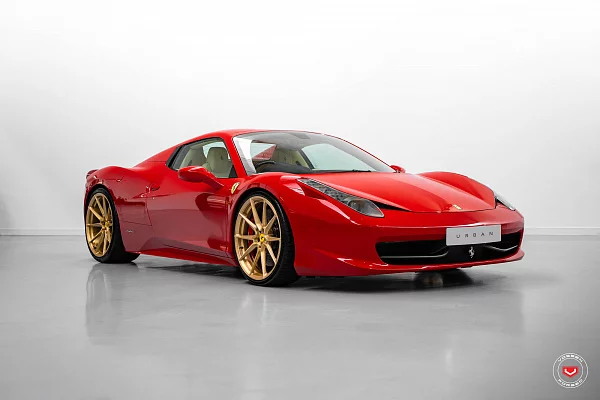Фото дисков Vossen EVO-2 Глянцевое золото на Ferrari 458