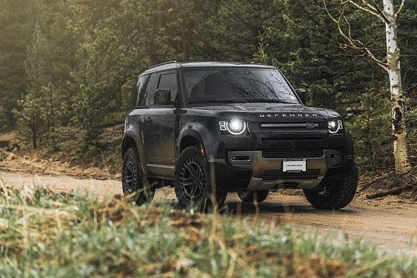 Фото дисков Black Rhino ALSTON Черный сатин на Land Rover Defender II