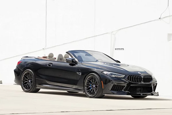 Фото дисков Strasse Wheels SV10M Track Другой цвет на BMW 8/M8