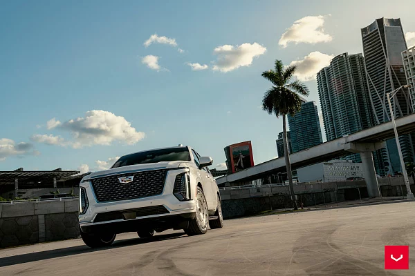 Фото дисков Vossen HF-9 Глянцевый лак на Cadillac Escalade V