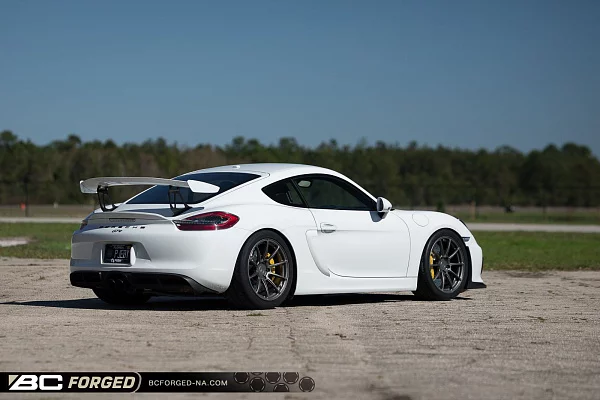 Фото дисков BC Forged RZ10 Матовый графит на Porsche Cayman II