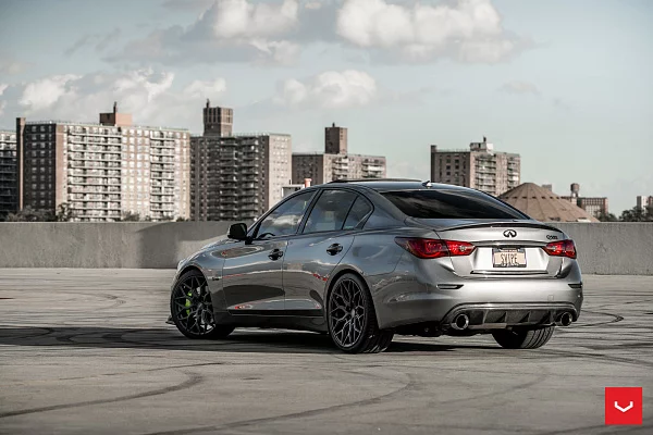 Фото дисков Vossen HF-2 Черный сатин на Infiniti Q50