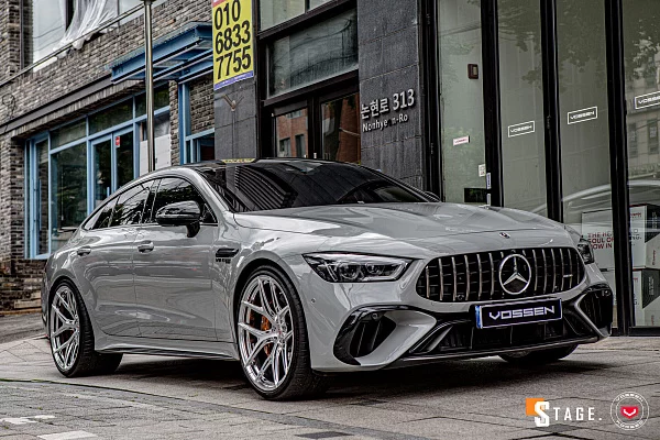 Фото дисков Vossen S21-01 Глянцевый лак на Mercedes-Benz AMG GT I