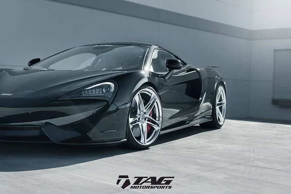 Фото дисков HRE P207 Полированный лак на McLaren 570S