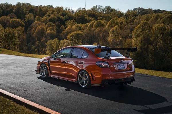 Фото дисков Motegi Racing CS5 Глянцевый графит на Subaru WRX VA