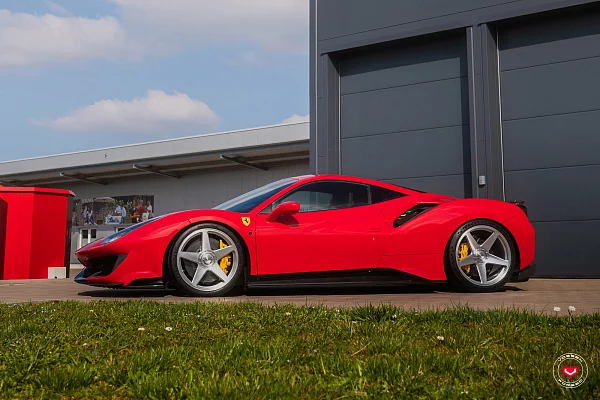 Фото дисков Vossen GEN-01 Сатиновый лак на Ferrari 488