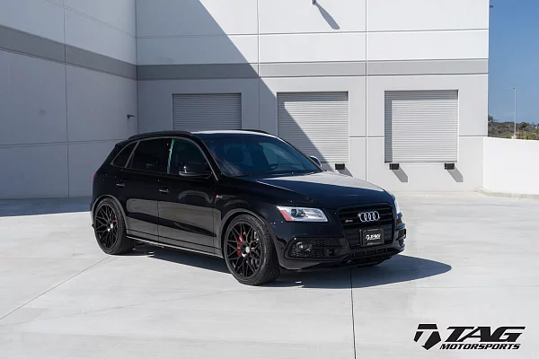 Фото дисков HRE 300M Черный сатин на Audi Q5 (8R)