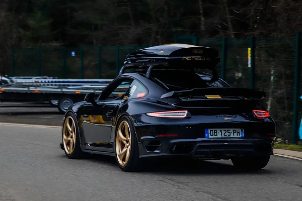 Фото дисков HRE 522M Глянцевое золото на Porsche 911 VII