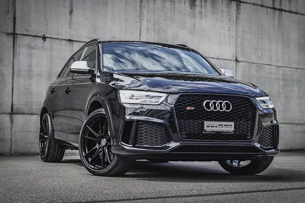 Фото дисков HRE FF04 Черный глянец на Audi Q3 (8U)