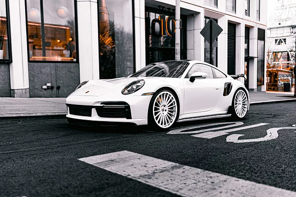 Фото дисков HRE 309M Белый глянец на Porsche 911 VIII