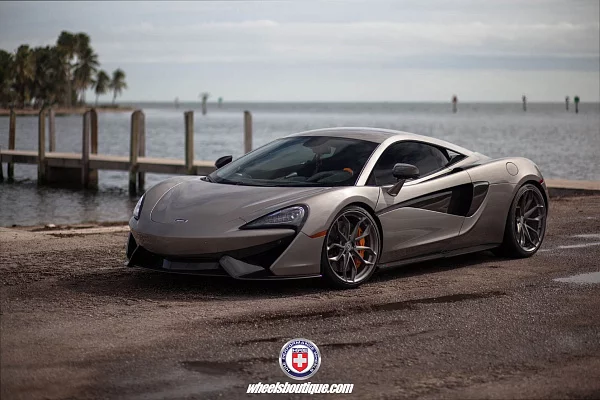 Фото дисков HRE P201 Сатиновый темный лак на McLaren 570S
