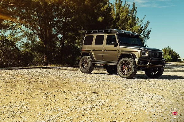 Фото дисков Vossen LC3-01T Сатиновая темная бронза на Mercedes-Benz G-Class III