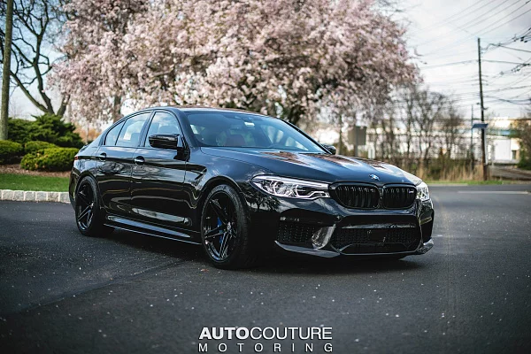 Фото дисков HRE P207 Черный глянец на BMW 5/M5 (G30/F90)