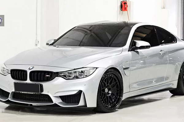 Фото дисков HRE 300 Черный сатин на BMW 4/M4 (F32/F82)