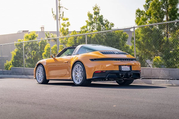 Фото дисков HRE 300 GTS Сатиновый лак на Porsche 911 VIII