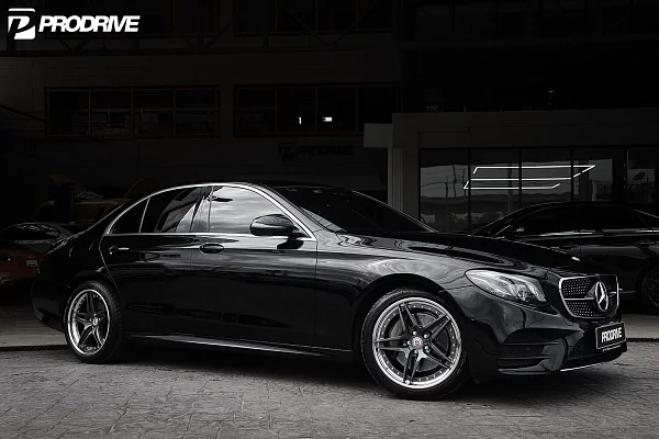 Фото дисков HRE S107 Глянцевый графит на Mercedes-Benz E-Class (W213, S213, C238)