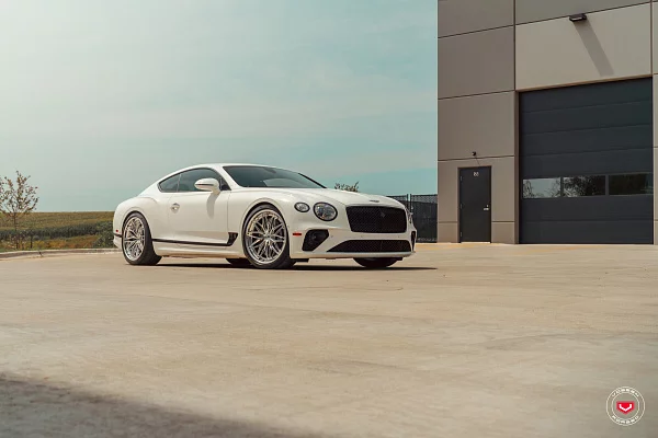 Фото дисков Vossen VPS-4 (3-Piece) Полированный лак на Bentley Continental GT III
