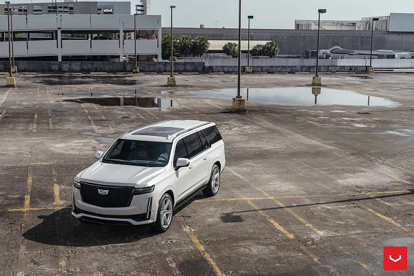 Фото дисков Vossen HF6-2 Серебро на Cadillac Escalade V