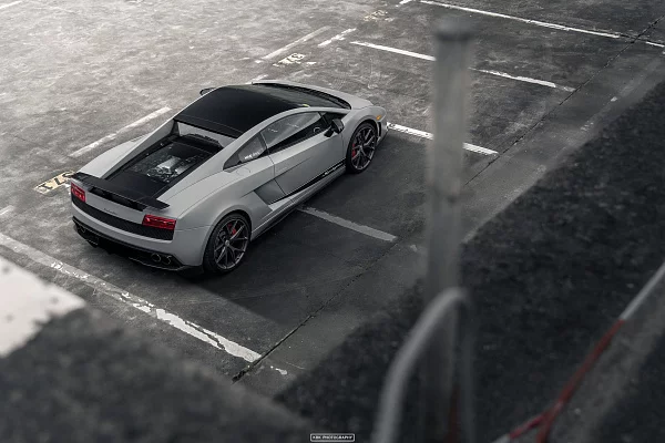 Фото дисков HRE P101 Сатиновый графит на Lamborghini Gallardo