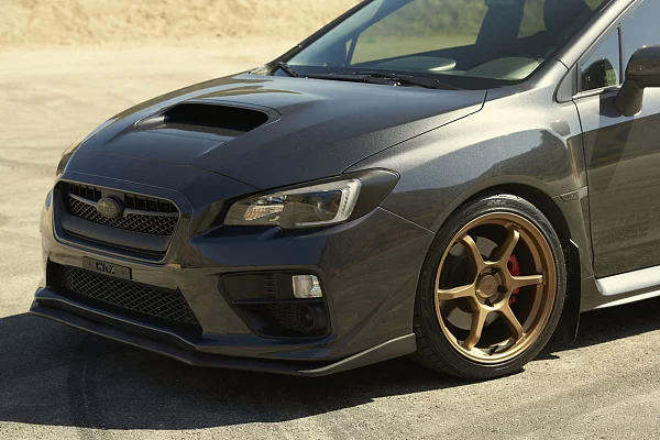 Фото дисков Motegi Racing MR145 TRAKLITE 3.0 Сатиновое золото на Subaru WRX VA