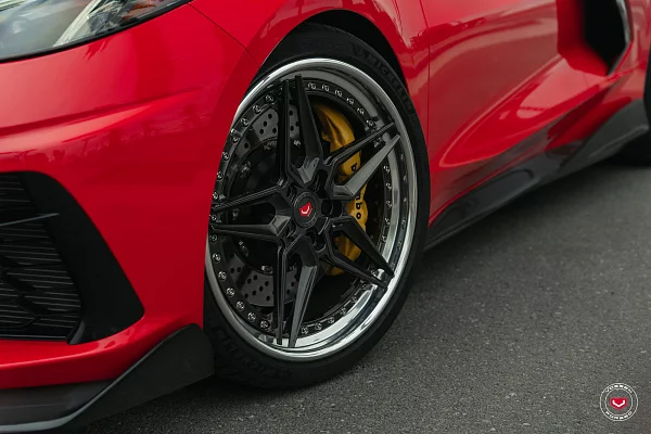 Фото дисков Vossen EVO-1 (3-Piece) Глянцевый графит на Chevrolet Corvette C8