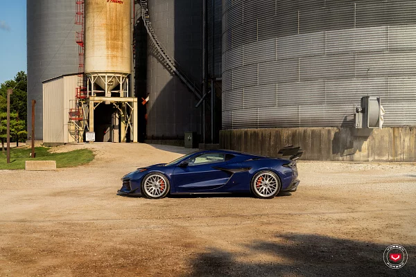 Фото дисков Vossen GEN-03 Глянцевый лак на Chevrolet Corvette C8