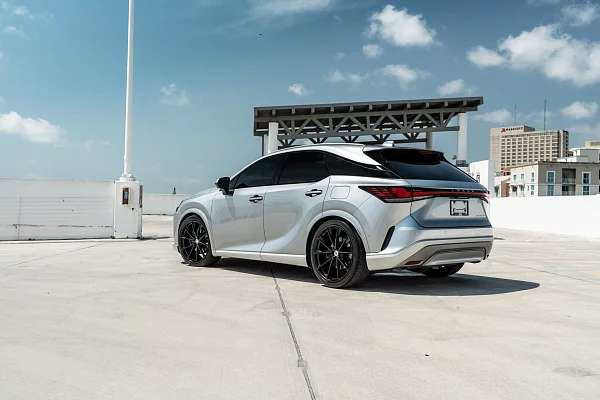 Фото дисков HRE P204 Черный сатин на Lexus RX V