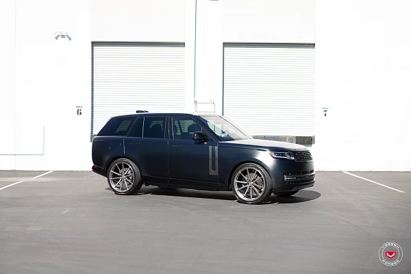 Фото дисков Vossen M-X2 Глянцевый тонированный лак на Range Rover V