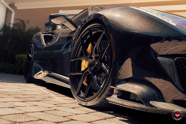 Фото дисков Vossen S21-01 Черный сатин на Ferrari 488