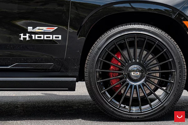Фото дисков Vossen HF-8 Черный глянец на Cadillac Escalade V